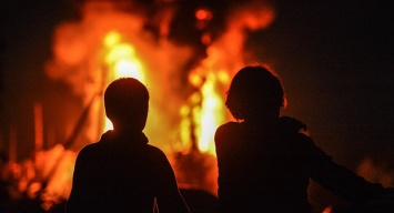 Двум борцам с игорным бизнесом, которые спалили в Еланце игральные автоматы УНЛ, суд дал 3 года тюрьмы