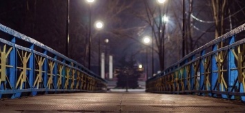 В центральной части Мирнограда восстановят освещение на мосту