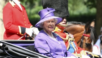 Зеленский поздравил королеву Великобритании с официальным днем ​​рождения