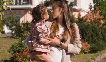 «Отвалите уже от детей»: Костенко ответила хамоватой подписчице
