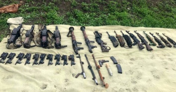 Военнослужащие ВСУ пытались продать оружие, которое похитили в своей части