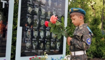 Семь лет назад оккупанты сбили Ил-76 - в Украине чтят память погибших