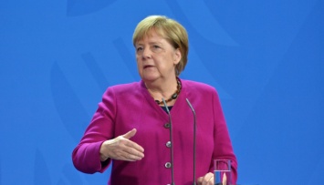 Меркель: На саммите НАТО будем говорить о ситуации в Украине