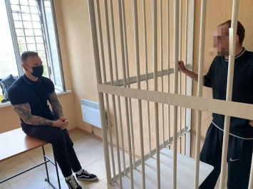 В Криворожской тюрьме представитель министерства здравоохранения беседовал с пожизненно заключенными