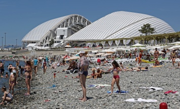 Глава Ростуризма: курорты Черного моря перегружены