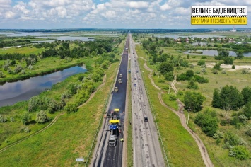 На Днепропетровщине обновляют дорогу Днепр-Павлоград