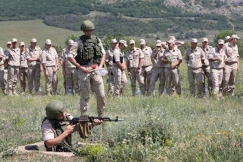 Россия устроила занятия по боевой подготовке в аннексированном Крыму