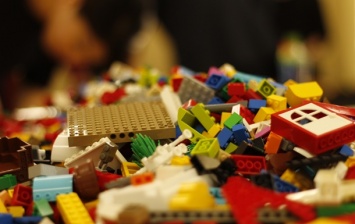 Маленькому британцу на день рождения подарили Lego с килограммом кокаина
