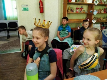 Мелитопольские школьники стали героями «Сказки о себе» на сеансе сказкотерапии
