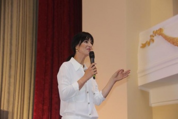 Ведущая Маша Ефросинина поделилась своими секретами с участницами форума в Мелитополе (ФОТО, ВИДЕО)