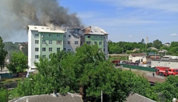 Под Киевом произошел взрыв в пятиэтажке: людей эвакуируют