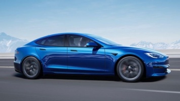 На 21-дюймовых колесах Tesla Model S Plaid проедет на одном заряде на 67 км меньше