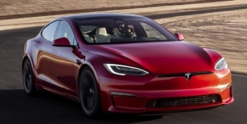 Электрокар Tesla Model S Plaid разблокирует максималку осенью