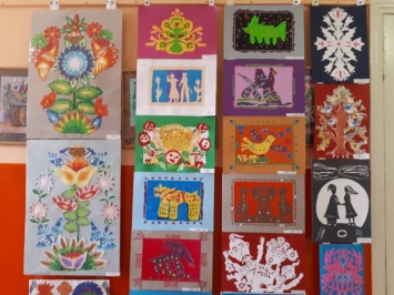 В Кривой Рог на Всеукраинский конкурс вышивки свои работы прислали 420 участников из 16 областей Украины