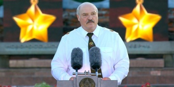 Лукашенко захотел увидеть немцев на коленях перед белорусским народом