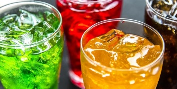Правительство может ввести акцизы на сладкие напитки