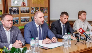 На Полтавщине представили нового руководителя областного управления лесного и охотничьего хозяйства