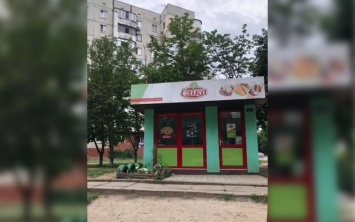 Известный по всей Украине производитель полуфабрикатов установил незаконный киоск в Херсоне