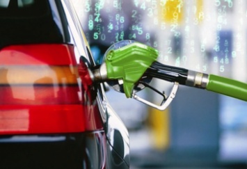 Минэкономики повысило максимальную цену на бензин