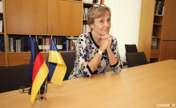 Почему Меркель хотела пригласить Путина на саммит ЕС, и чего она хочет для Украины? Большое интервью с Послом Германии