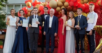 Игорь Терехов поздравил харьковских выпускников