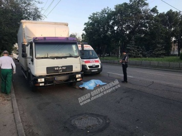 В Днепре внезапно умер водитель грузовика