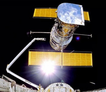 NASA не может починить «Хаббл» третью неделю - оба компьютера космического телескопа сбоят одинаково