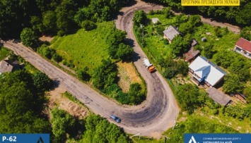 На Буковине начали ремонтировать горную дорогу Судиловского спуска