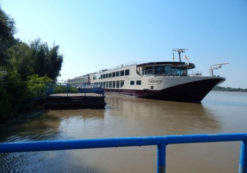 Долгожданное возобновление: в Усть-Дунайский порт зашел первый круизный теплоход