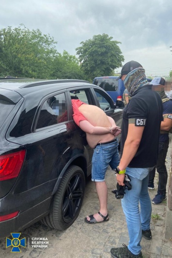 В Ровно задержали организатора наркобанды, которая привозила кокаин из Латинской Америки
