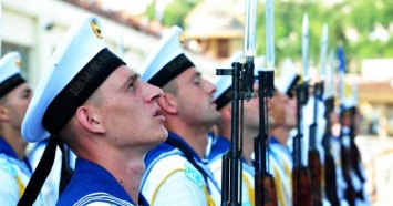 4 июля отмечают День ВМС и День Нацполиции