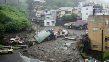 В Японии произошло оползень: есть погибшие, поврежденные 130 зданий