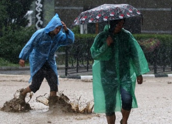 Непогода в Крыму: дожди снова подтапливают дома