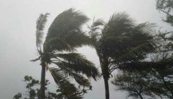 Тропический шторм «Эльза» принес на Кубу ливни, сильный ветер и метровые волны