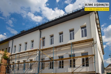 В Сурско-Литовском капитально ремонтируют самый старый корпус школы