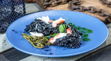 Улитки в масле и осьминог со шпинатом: какие необычные блюда готовят в ресторанах Днепра (ФОТО)