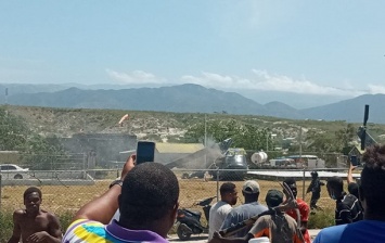 На границе с Гаити упал военный вертолет Доминиканы