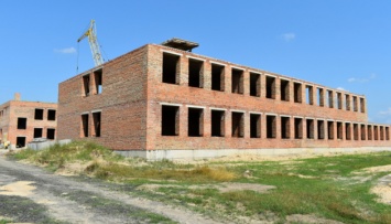 На Волыни строят школу с лифтом