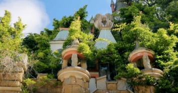 Орел и Решка. Чудеса света: ведущий тревел-шоу нашел диснеевский замок Золушки в Португалии