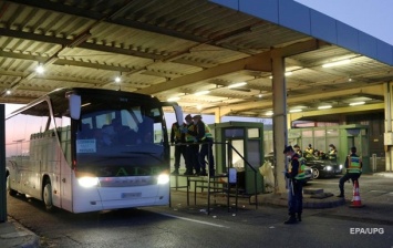 В Черногории за перевозку фальшивых денег задержаны украинцы - СМИ