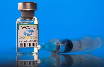 В Pfizer/BioNTech заявили об эффективности бустерной дозы вакцины против коронавируса