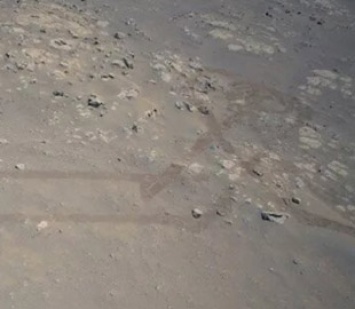 Внеземная романтика: вертолет Ingenuity зафиксировал на Марсе следы в форме сердца