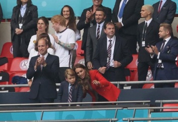 Миддлтон, Уильям, Бекхэм и Том Круз - фото вип-фанатов Англии в финале Евро