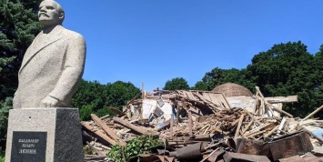 В Пензе снесли уникальный деревянный планетарий, на реставрацию которого выделили 350 млн