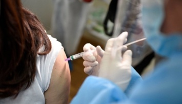 В Турции сделали уже 60 млн вакцинаций от COVID-19
