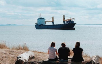 Подводные войны в Бугском лимане: Хозсуд Николаевской области открыл дело о выделении горсоветом 92,6 га акватории