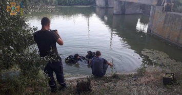Под Харьковом в техническом водоеме утонул ребенок