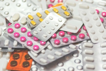 Парламент запретил отпускать лекарства детям до 14 лет