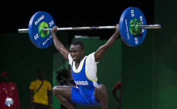 Прилетевший из Уганды на Олимпиаду атлет исчез, оставив записку: "На родину не вернусь. Передайте мои вещи жене"