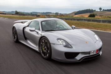 Porsche опроверг разработку нового гиперкара